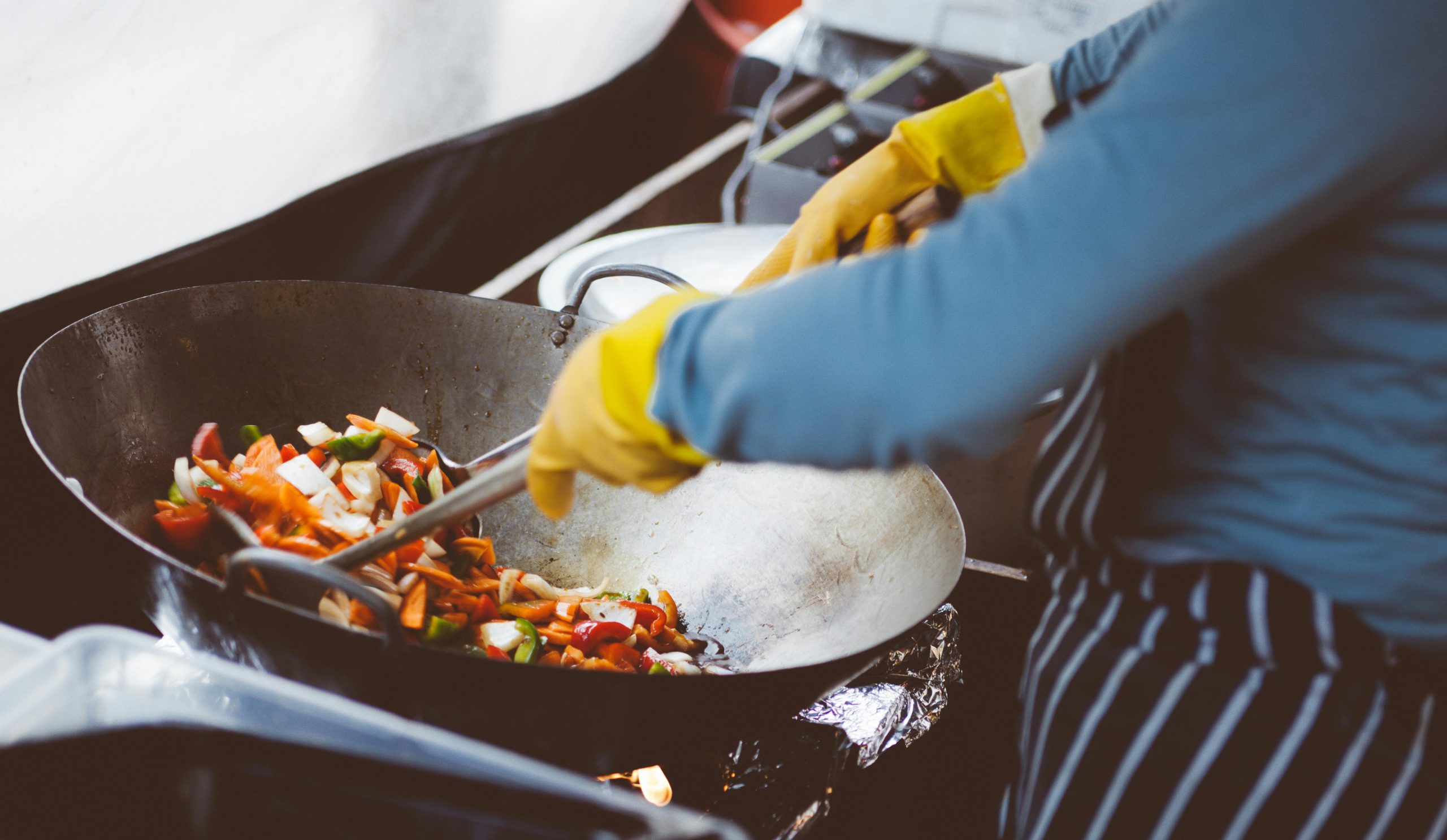 How to Get Rid of Cooking Smell: 15 Effective Tips for a Fresh-Smelling Home